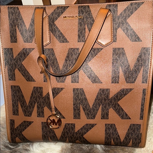 Michael Kors Brown Monogram Tote Bag - Picture 1 of 9